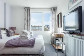 Sunnyside - Stylish Apartment Moments from Poole Quay - Image 4