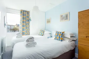 Sunnyside - Stylish Apartment Moments from Poole Quay - Image 5