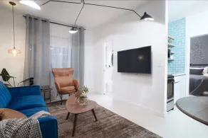 Park Ave | Modern 1BD suite Steps to the Beach! - Image 2
