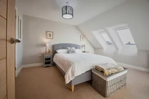 Host & Stay - Sunflower Cottage - Image 4