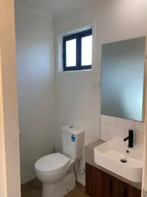 One Bedroom Cabin - Image 5