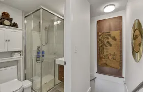 Stunning 1BD Lonsdale Quay Eco-Suite! - Image 2