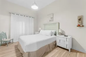 The Holland House 331–Spacious Condo–Sleeps 8 - Image 4