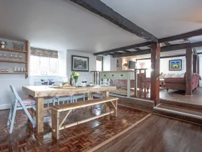 Thatched Cottage - Image 4