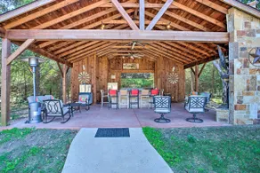 Heated Spa, Fire Pit! 14-Acre Terrell Ranch Escape - Image 2