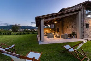 Villa Brunetta, Discover your Modern but Traditional Villa in Lucca - Image 5