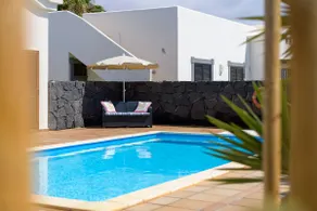 Villa La Goleta, beach and volcano - Image 3