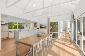 Barwon Beach & Golf Getaway - Image 4