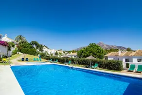 En- Cozy Andalusian Style Townhouse In Marbella - Image 5