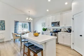 Spacious Retreat for Unforgettable Gatherings! - Image 2