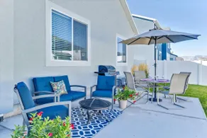 Spacious Retreat for Unforgettable Gatherings! - Image 4