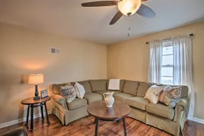 Cottage w/ Yard, Walk to Historic Attractions - Image 4