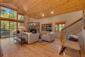 Woodcrest By Tahoe Getaways - 3BR with Pool Table - 3000 sq ft, Fireplace - Image 4