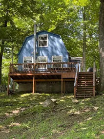 ***RUSTIC RETREAT***Peaceful, cozy cabin, with beautiful fall lake views - Image 5
