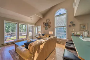 Cloudcroft Townhome w/ Deck - 1 Mi to Burro Ave! - Image 4