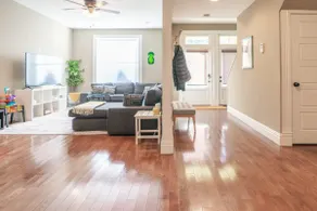 Lovely 4BR Shaw Family Home Garage ABODEbucks - Image 4