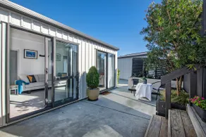 Sunnyside Spa Retreat - Mangawhai Holiday Home - Image 3