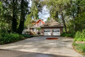 3BR Private Pool Home w/ Fenced Yard + Dogs OK in Orange Park - Image 4