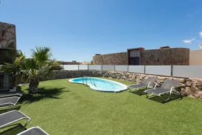 Villa with Private Pool: Tauro Villas Deluxe I - Image 4
