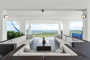 Aqua Green | Breathtaking views with a private salt water pool - Image 2