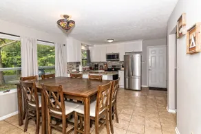 Camelback Rd Rancher- On ONE ACRE & near attractions - Image 2