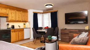 Wunderstay Alpine 16 Chic Studio Central Location - Image 2