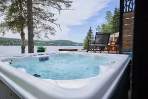 Grand Chene - Private Spa & Lakefront - Image 4