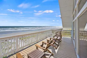 Oceanfront, Serenity Under the Sea, Tiki Bar and Grand Deck! - Image 3