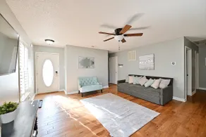 Clean Spacious Home | 3 Bedrooms | Close to Airport - Image 2