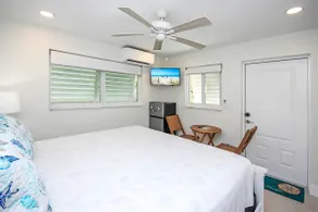 West End Paradise Sanddollar 7 - Quaint Hotel Styl - Image 4