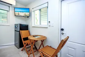 West End Paradise Sanddollar 7 - Quaint Hotel Styl - Image 3