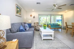 West End Paradise Unit Coral 4 - One bedroom efficiency suite - Image 3