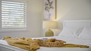 Sea Pine Cottage and Studio - Beach & village central, Family, Sleeps 8 - Image 4