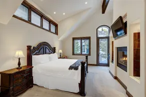🏆 East Vail Home | 4 En-Suite Bedrooms | Heated Garage | Bus to Vail Village - Image 3