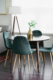 Comfortable 1BR Getaway | Walk to Downtown - Image 3