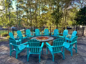 Kayaks, Fire Pits, Bocce Court, Fenced in Dog Run - Image 3