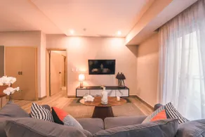 Modern flat for 3 in Piantini | Gym & pool access - Image 2