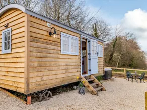 Spire View Hut - Image 2