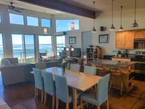 Right across from the beach! - Image 3