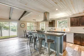 Tranquil Lakefront Cabin: Fire Pit, Grill & Patio - Image 2