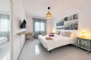 Atassara House - 500M to the Beach By LVH - Image 3