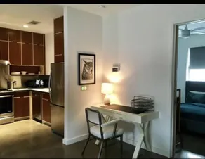Bishop Arts Hotel Suite 3 - Image 5