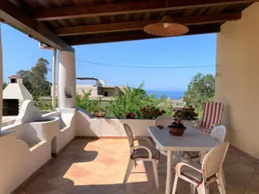 Casa Il Girasole, panoramica e a pochi passi dal centro di Malfa - Image 5