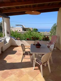 Casa Il Girasole, panoramica e a pochi passi dal centro di Malfa - Image 3