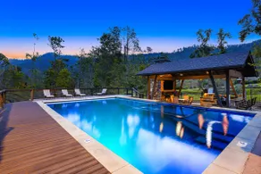 Historic Mt Estate + Pool, Hot Tub + Biltmore Pass - Image 4