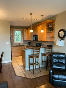 Race Rocks Townhouse - Pet Friendly Sooke Rental - Image 4