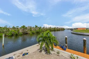 Welcome to Porchfish! 3/2 in St. James City! Boat lift & Beautiful Views! No Hurricane Damage - Image 2