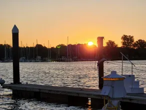 Walking Distance to Marinas & Main St! - Image 2