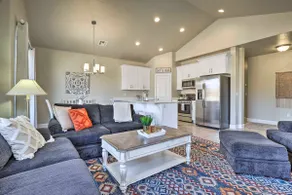 Washington Townhome w/ Patio + Resort Perks! - Image 5