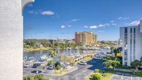 Dolphin Point 404C - Image 3
